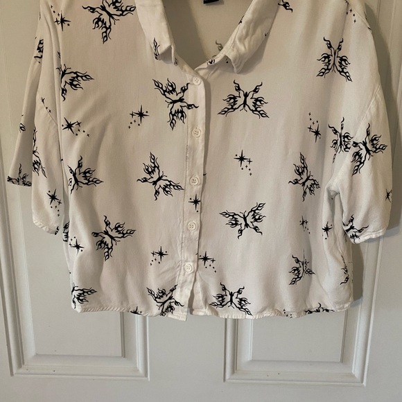 Forever 21 women’s L cropped blouse - Picture 2 of 10